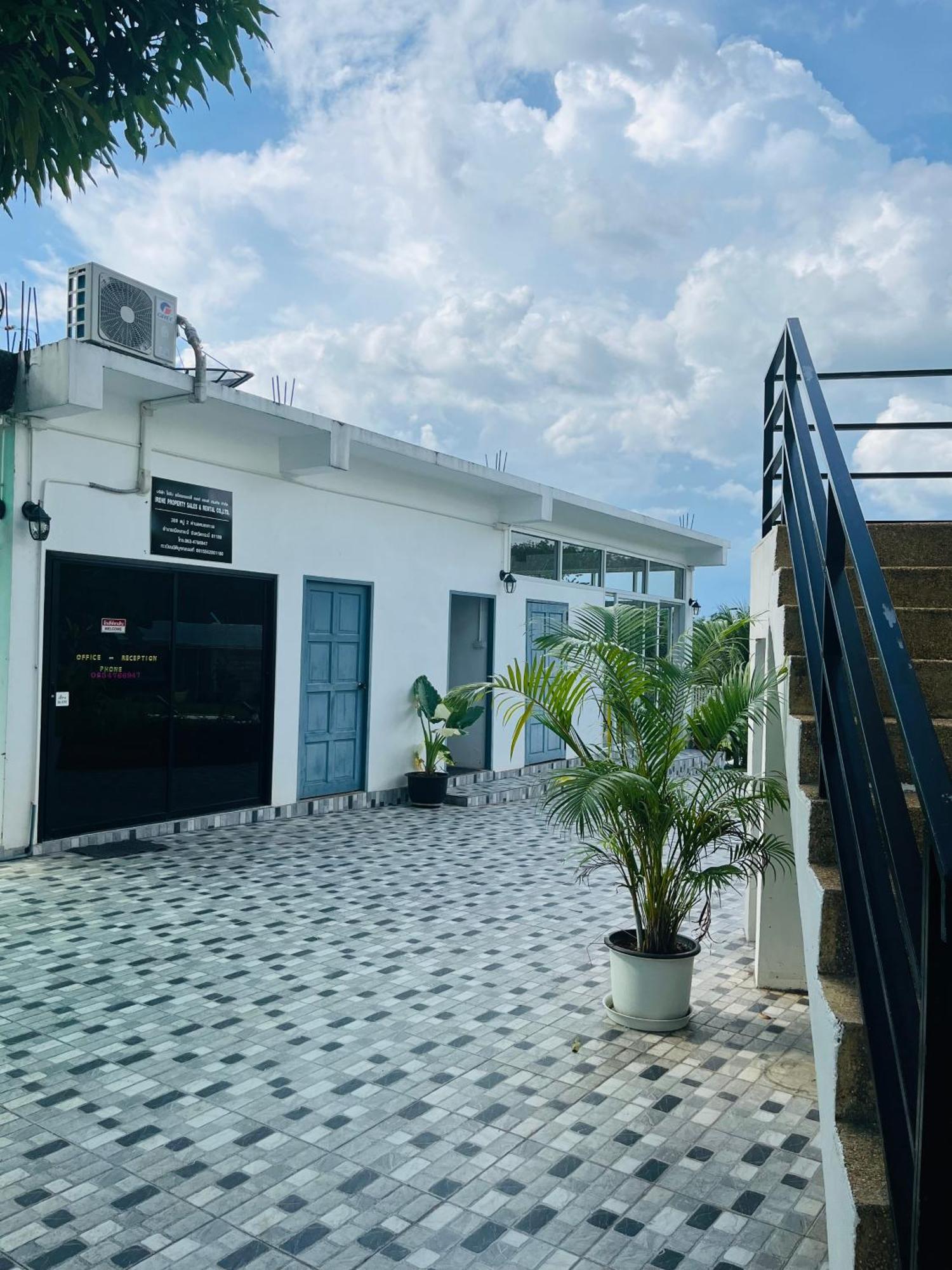 White Seaview Residence 클롱 무앙 비치 외부 사진