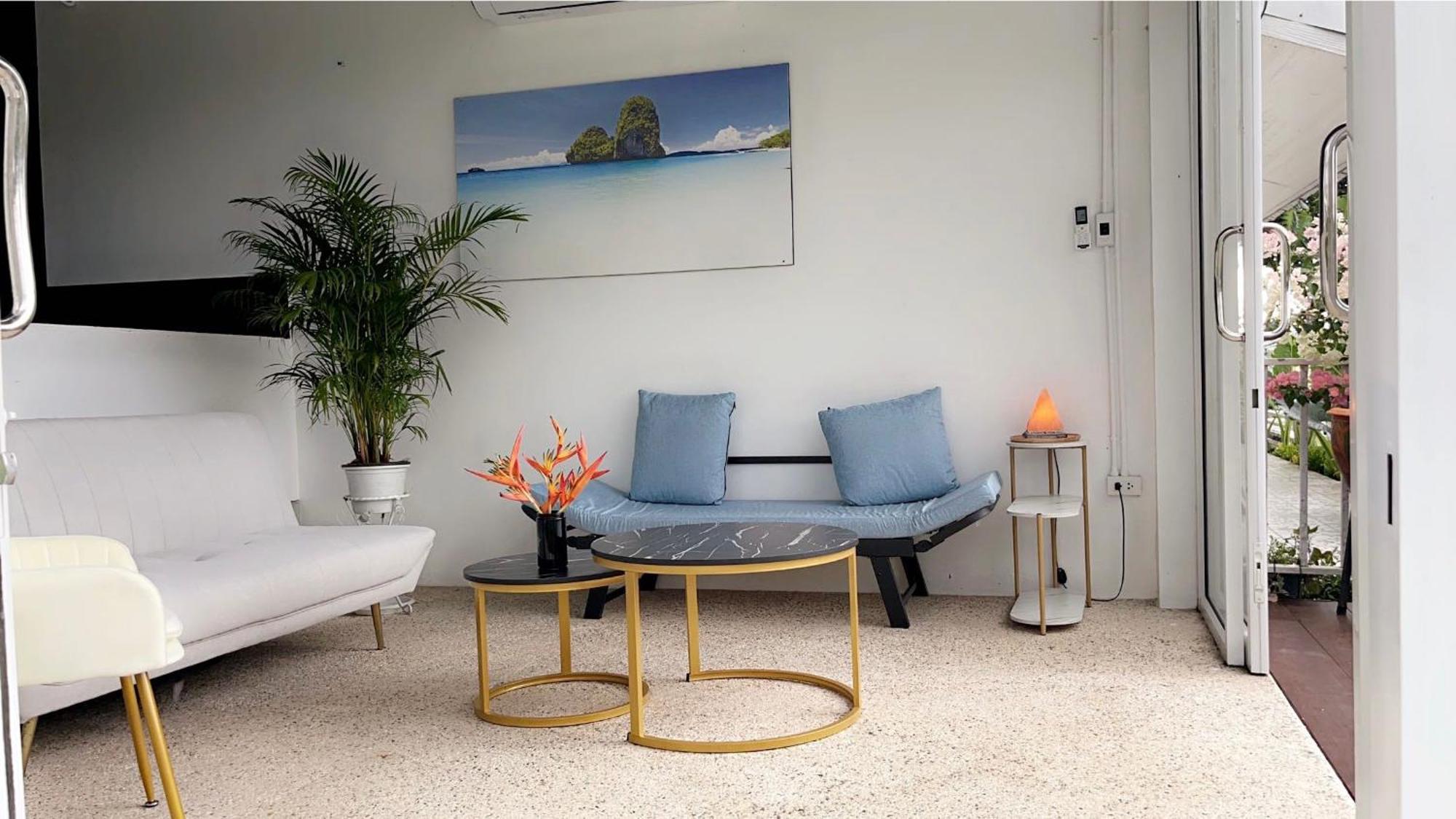 White Seaview Residence 클롱 무앙 비치 외부 사진